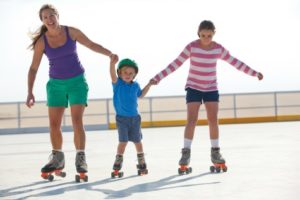 Squaw - family roller skating