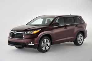 Thanks to the numerous changes, the Toyota Highlander remains one of the primary choices in this crowded field of midsize crossover SUVs.