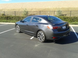 The 2016 Acura ILX has an attractive curb appeal and can sit in the driveway and definitely receive a thumbs up from the neighbors making an observation on looks alone. 