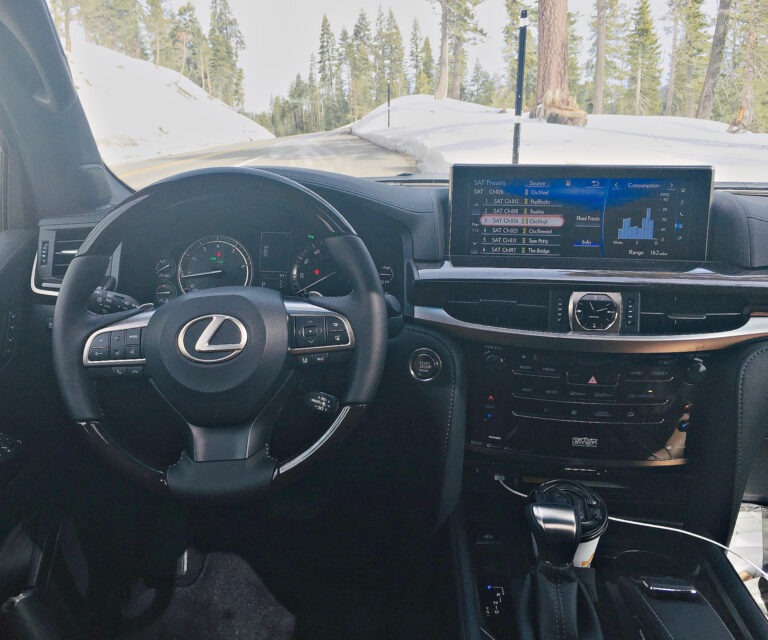 Lexus 570 interior